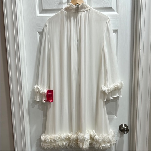 Alex Marie Textured Cream Top - Picture 6 of 9